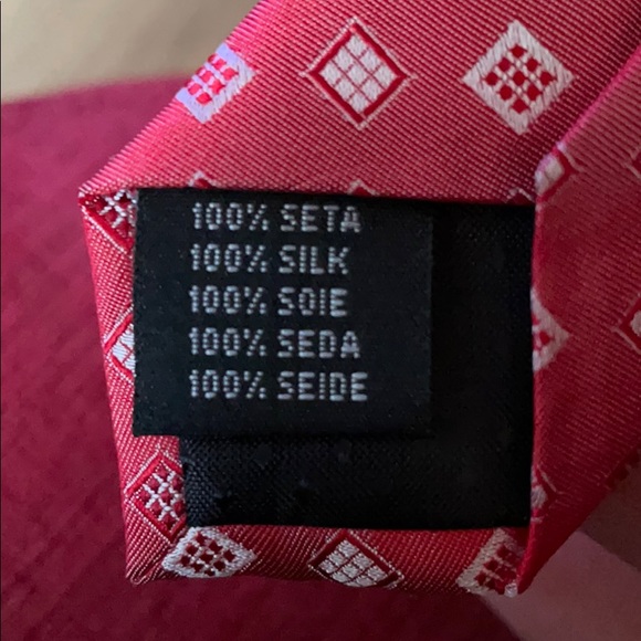 Tie - Picture 2 of 6